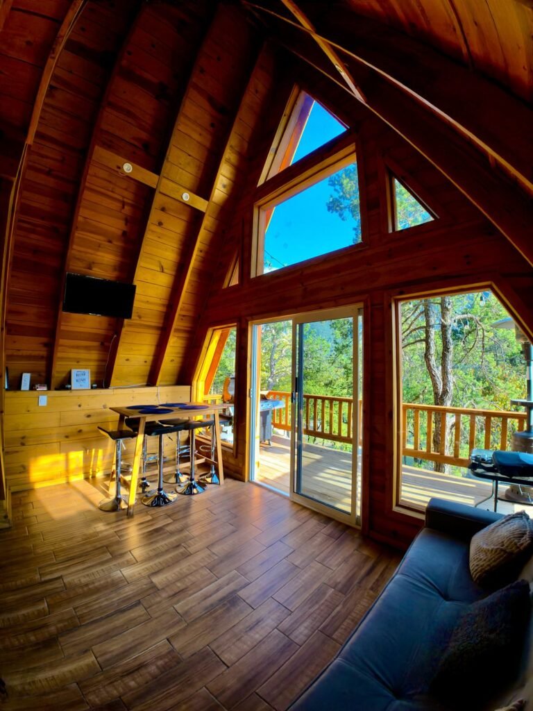 Sala de la Cabaña Alpina M2
